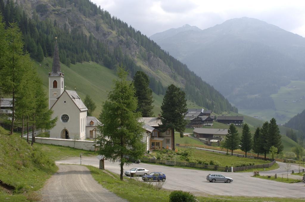 Giatla Hof Der Alfenalm - Ferienwohnungen Am Berg Innervillgraten Exterior photo